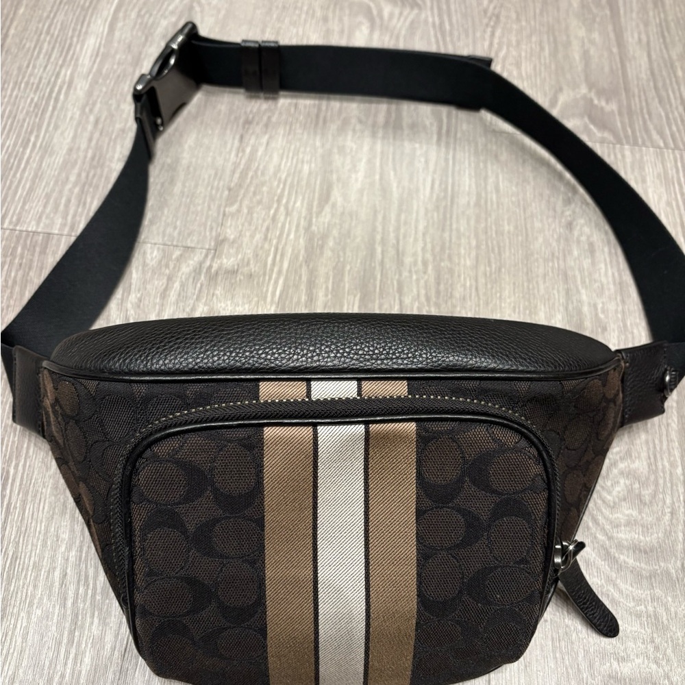 Coach Men's Brown and Black Belt Bag